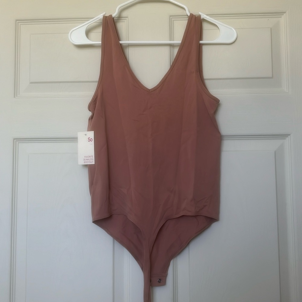 Mauve soft fitted bodysuit